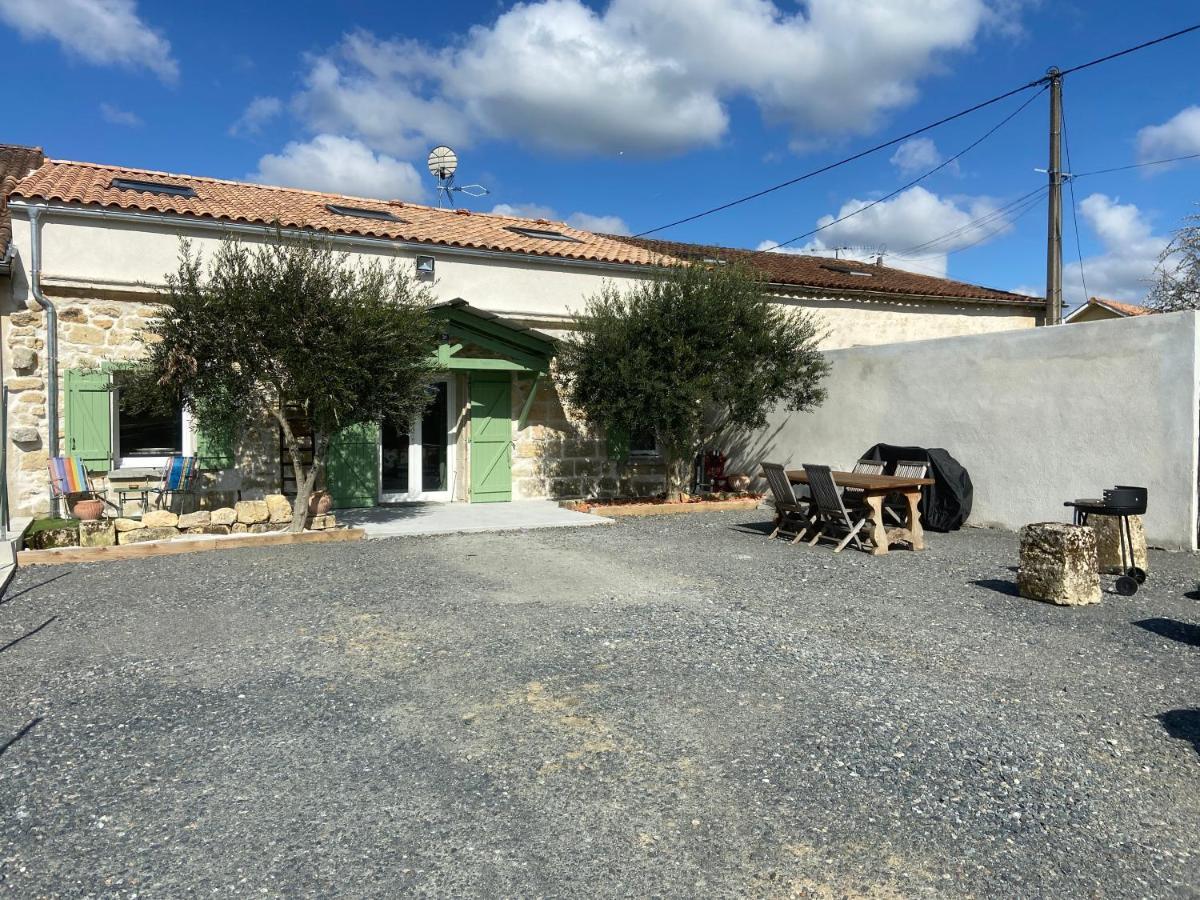 Maison De Charme Au Coeur Des Vignes Et Gironde Gauriac Exterior foto